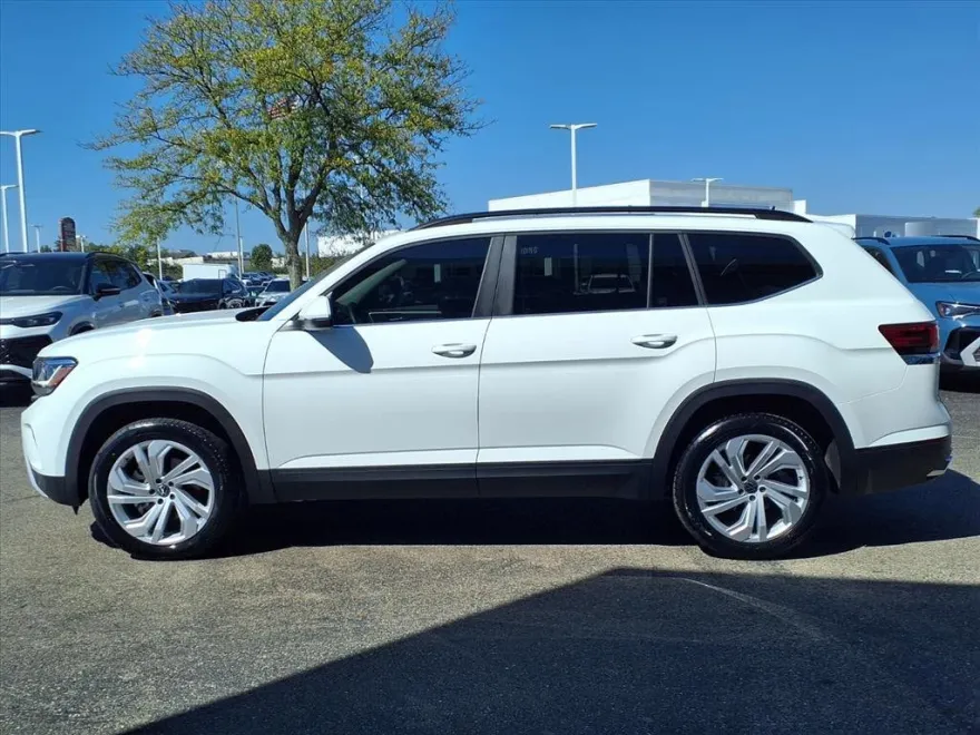 2023 Volkswagen Atlas V6 SE Technology photo 1