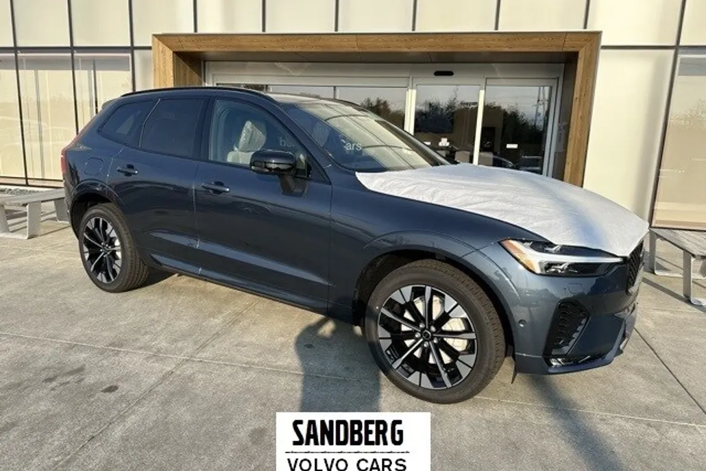 2026 Volvo XC60 B5 Plus photo 1