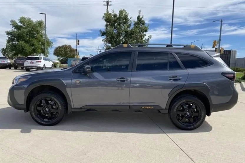 2022 Subaru Outback Wilderness photo 1