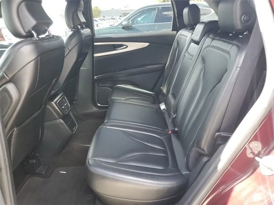 2019 Lincoln Nautilus Standard photo 9