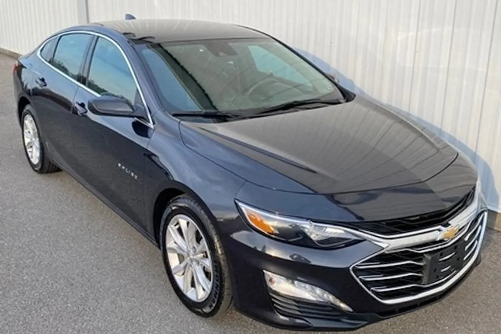 2023 Chevrolet Malibu 1LT photo 1
