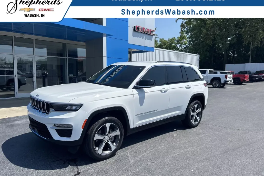 2023 Jeep Grand Cherokee Limited photo 1