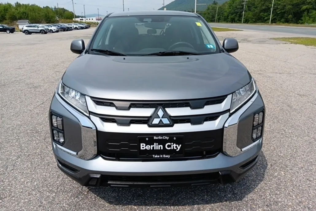 2022 Mitsubishi Outlander Sport ES photo 1