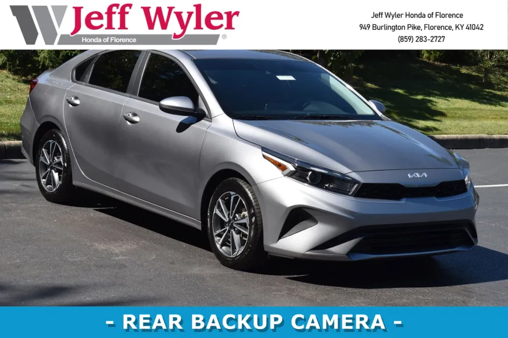 2024 Kia Forte LXS photo 1