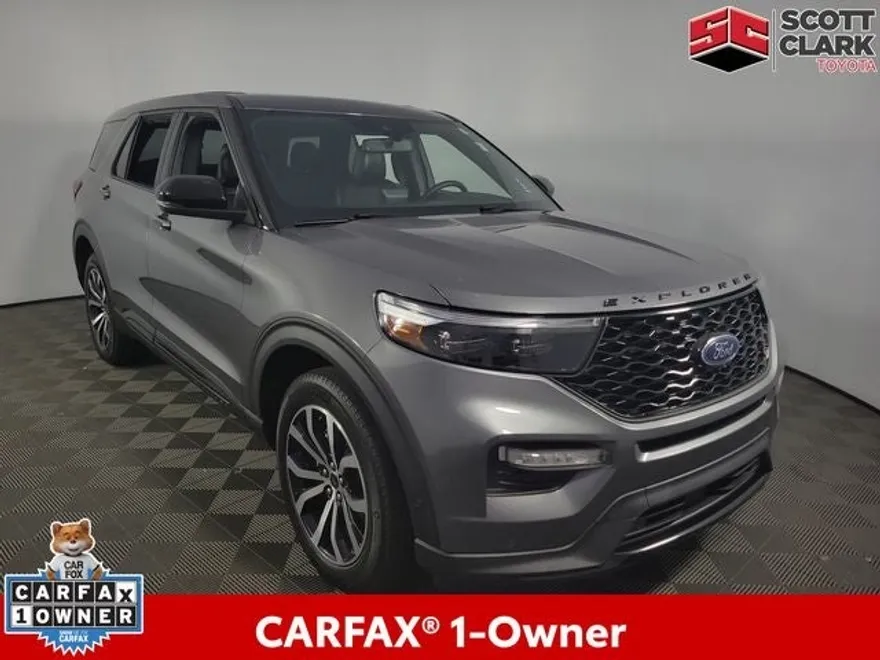 2021 Ford Explorer ST photo 1
