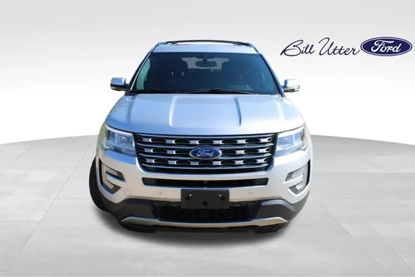2017 Ford Explorer Limited photo 1