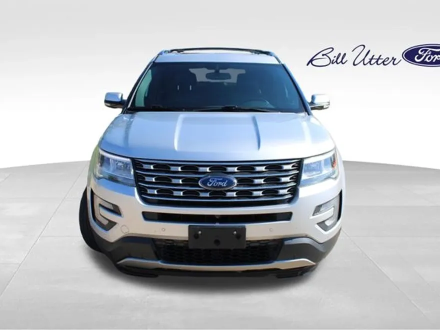 2017 Ford Explorer Limited photo 1