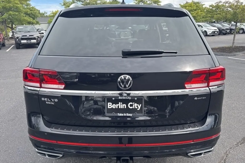 2023 Volkswagen Atlas V6 SEL Premium R-Line photo 1