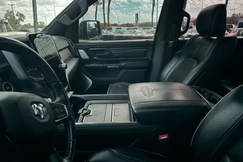 2019 Ram 1500 Limited photo 2