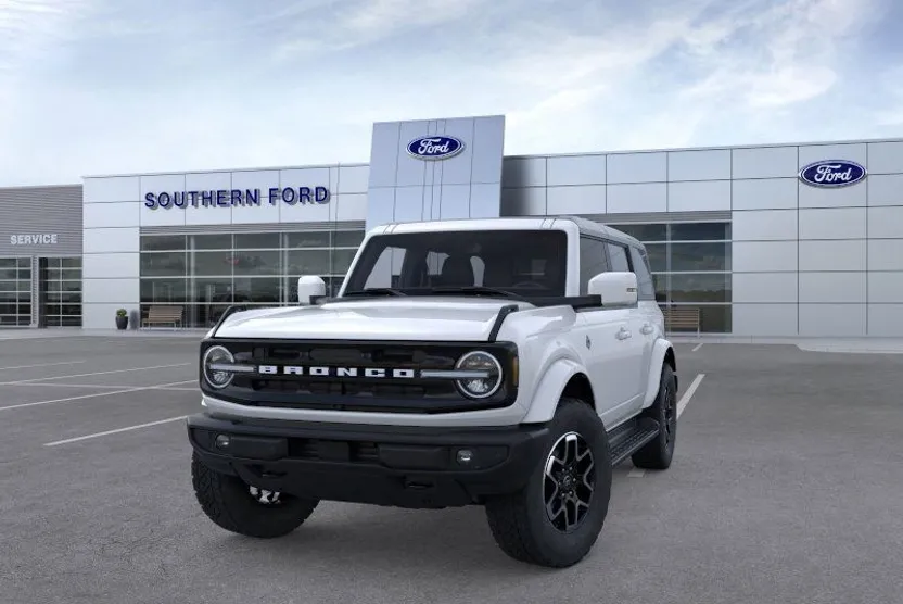 2025 Ford Bronco Outer Banks photo 1