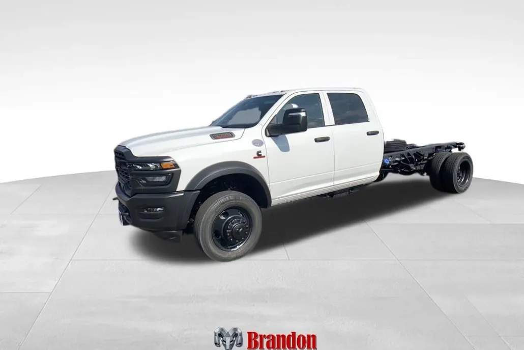 2025 Ram 5500 Tradesman photo 1