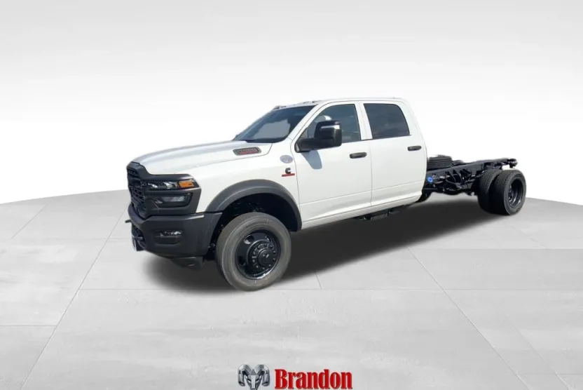 2025 Ram 5500 Tradesman photo 1