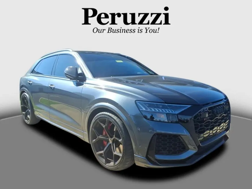 2024 Audi RS Q8 photo 1