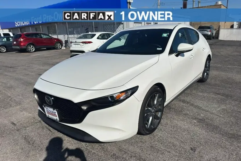 2019 Mazda Mazda3 Hatchback Base photo 1