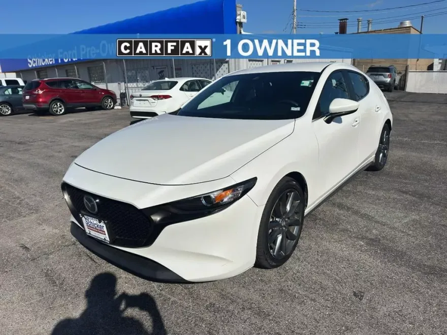 2019 Mazda Mazda3 Hatchback Base photo 1