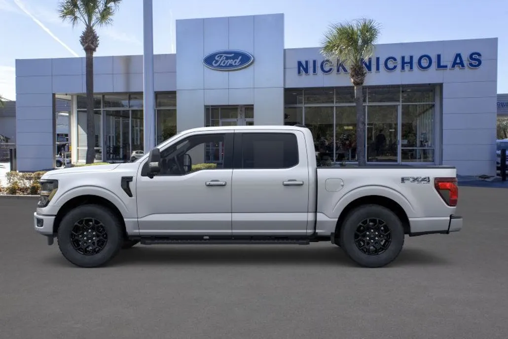 2025 Ford F-150 XLT photo 1