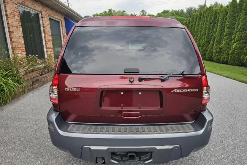 2004 Isuzu Ascender photo 1