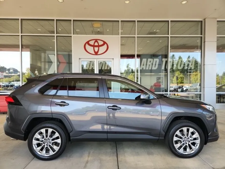 2025 Toyota RAV4 XLE Premium photo 1