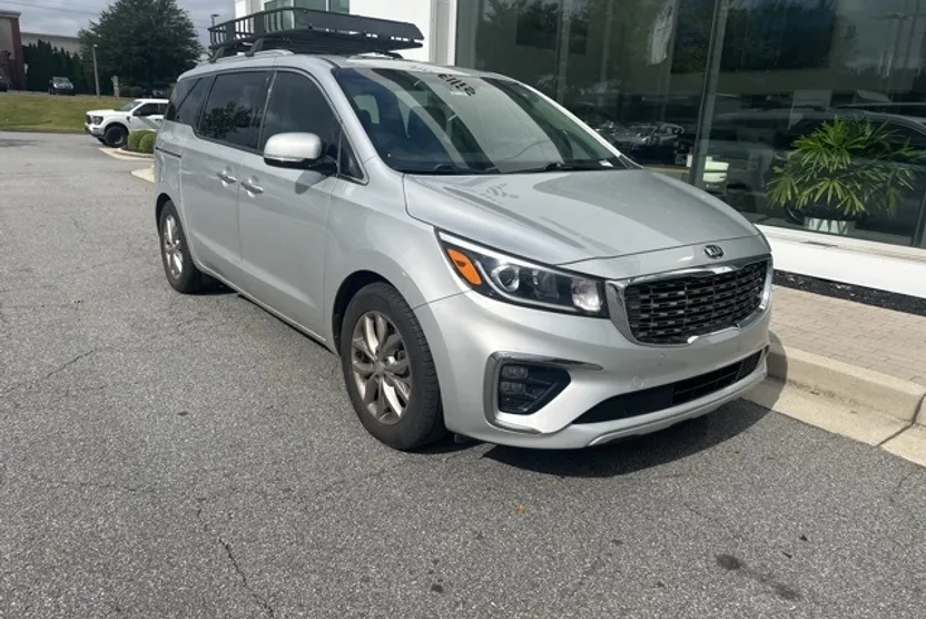 2021 Kia Sedona EX photo 1