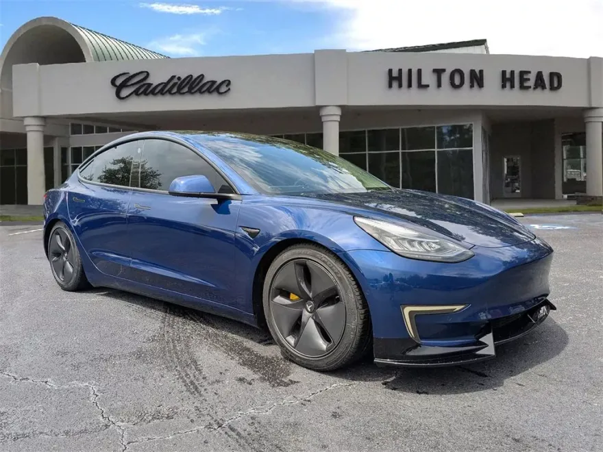 2019 Tesla Model 3 Long Range photo 1