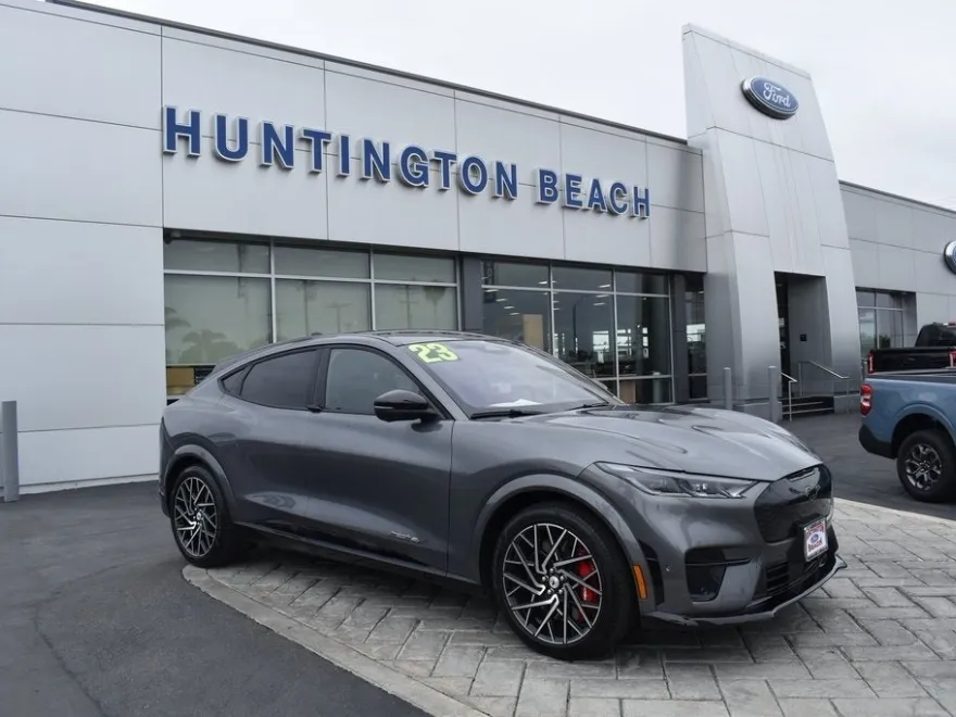 2023 Ford Mustang Mach-E GT photo 1