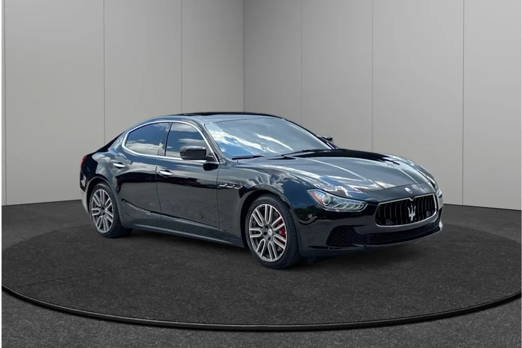2015 Maserati Ghibli photo 1