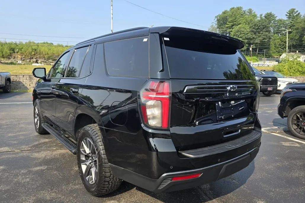 2021 Chevrolet Tahoe Z71 photo 1