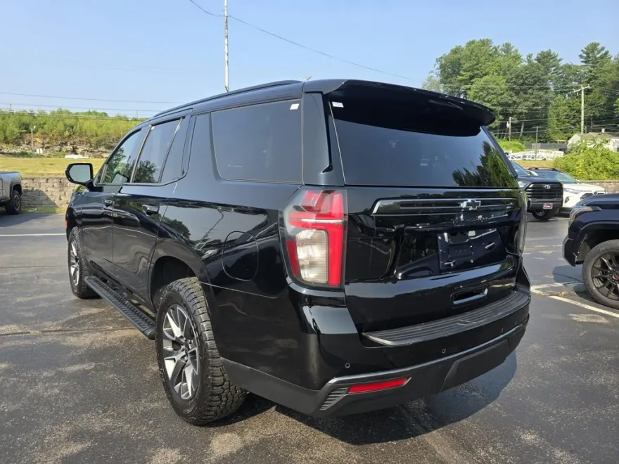 2021 Chevrolet Tahoe Z71 photo 1