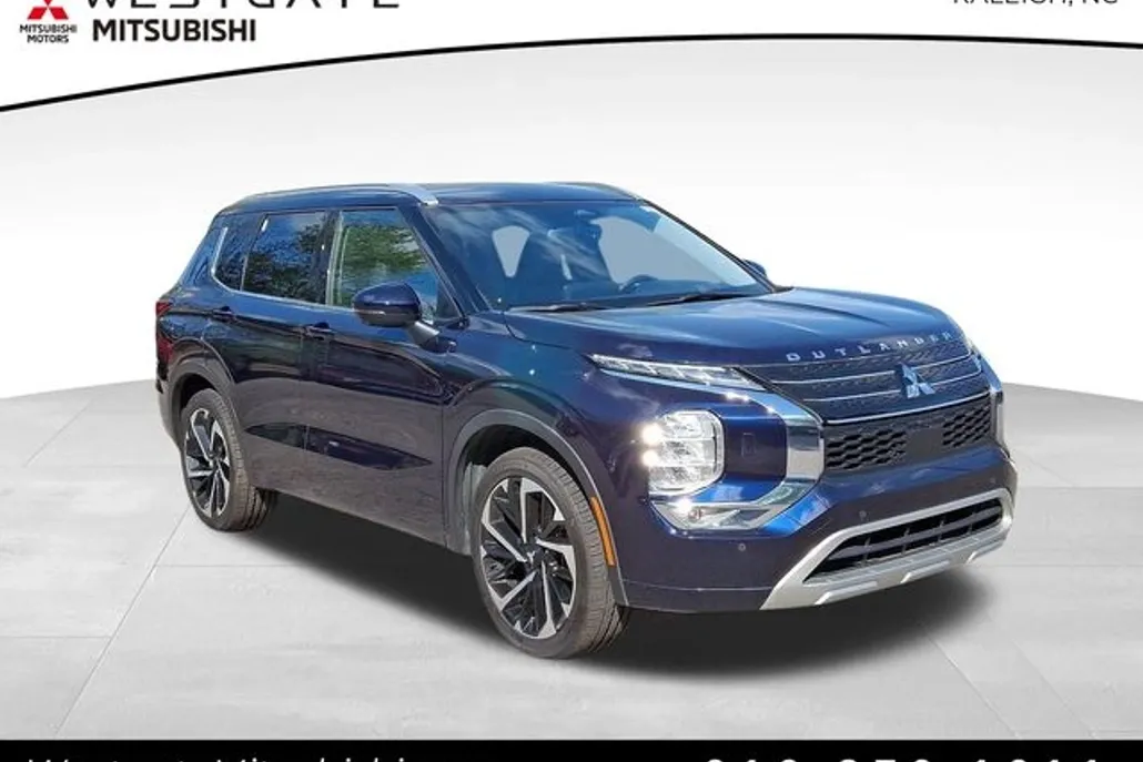 2022 Mitsubishi Outlander SEL photo 1