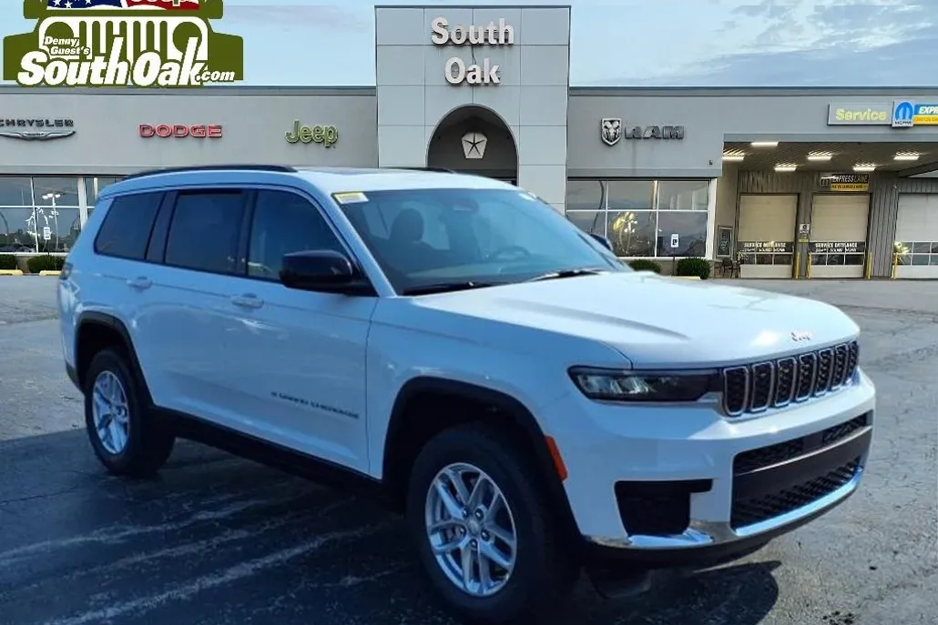 2025 Jeep Grand Cherokee Laredo X photo 1