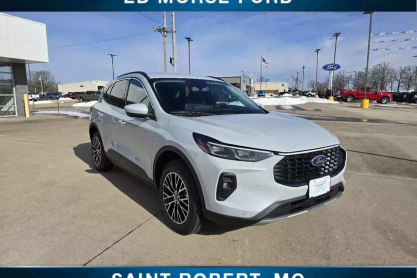 2025 Ford Escape photo 1