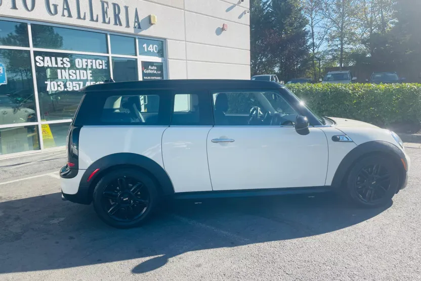 2012 Mini Clubman Base S photo 1