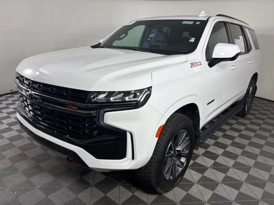 2021 Chevrolet Tahoe Z71 photo 1