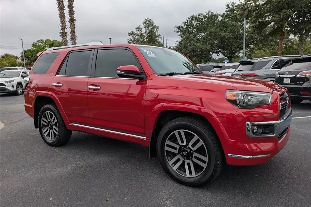 2022 Toyota 4Runner Limited photo 1