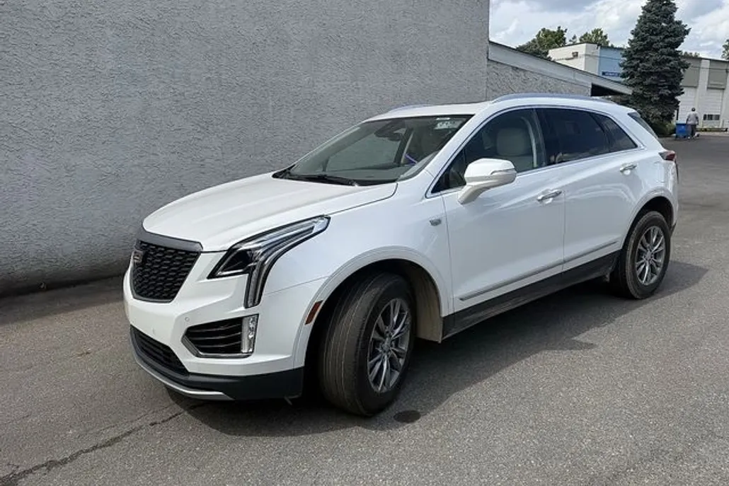 2022 Cadillac XT5 Premium Luxury photo 1