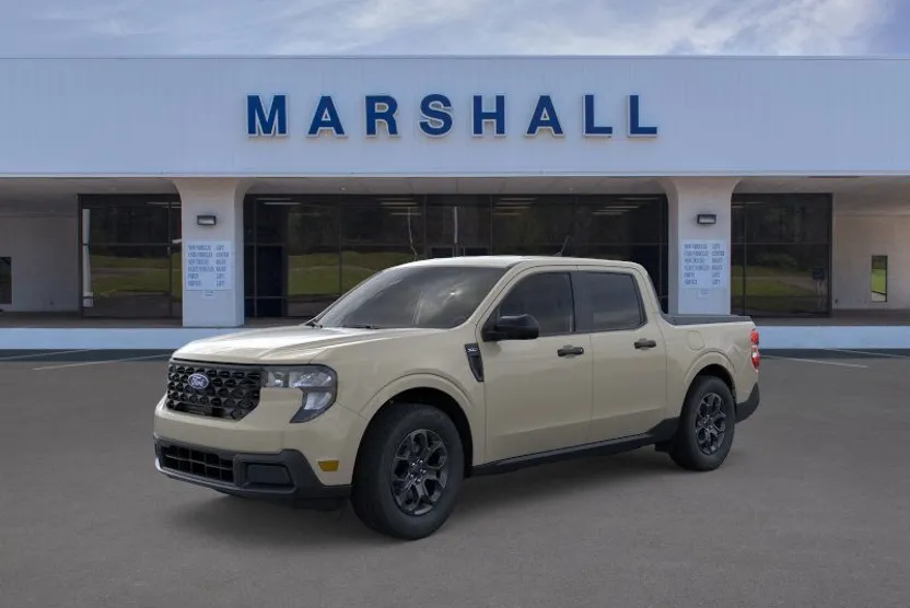 2025 Ford Maverick XLT photo 1