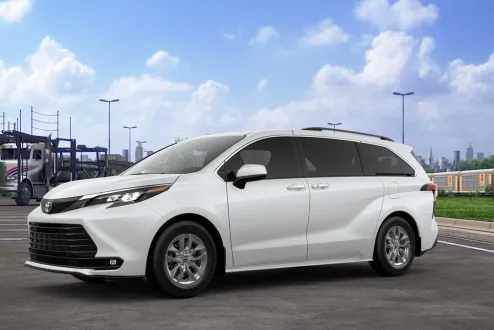 2025 Toyota Sienna XLE photo 2