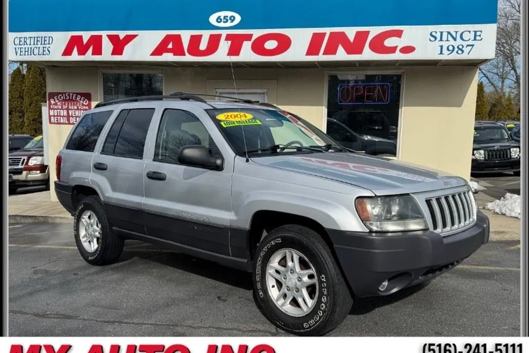 2004 Jeep Grand Cherokee Laredo photo 1