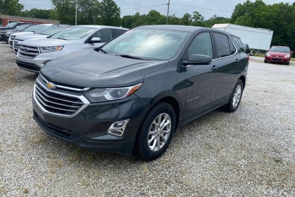 2021 Chevrolet Equinox LT photo 1