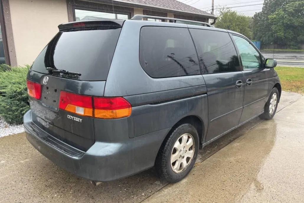 2004 Honda Odyssey EX photo 1