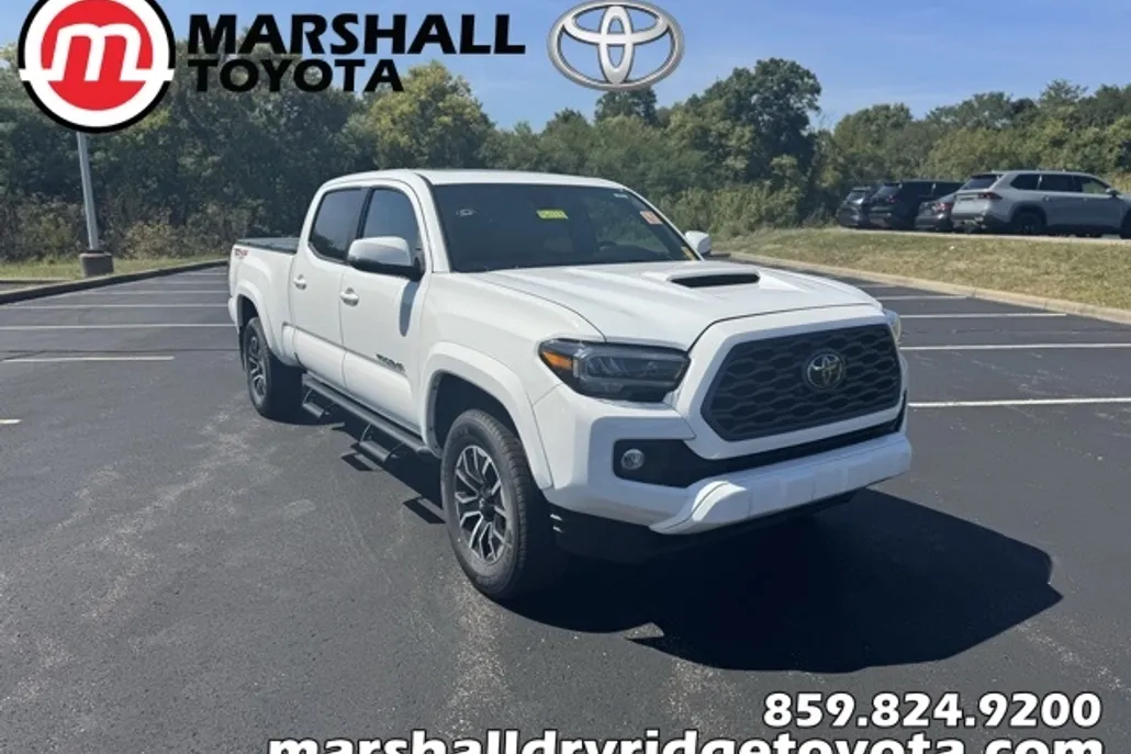 2021 Toyota Tacoma TRD Sport photo 1