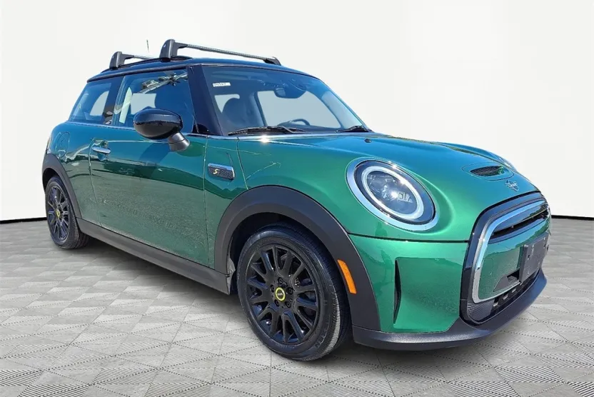 2022 Mini Cooper SE Signature photo 1