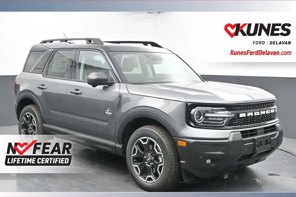 2025 Ford Bronco Sport Outer Banks photo 1