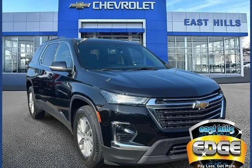 2023 Chevrolet Traverse Leather photo 1