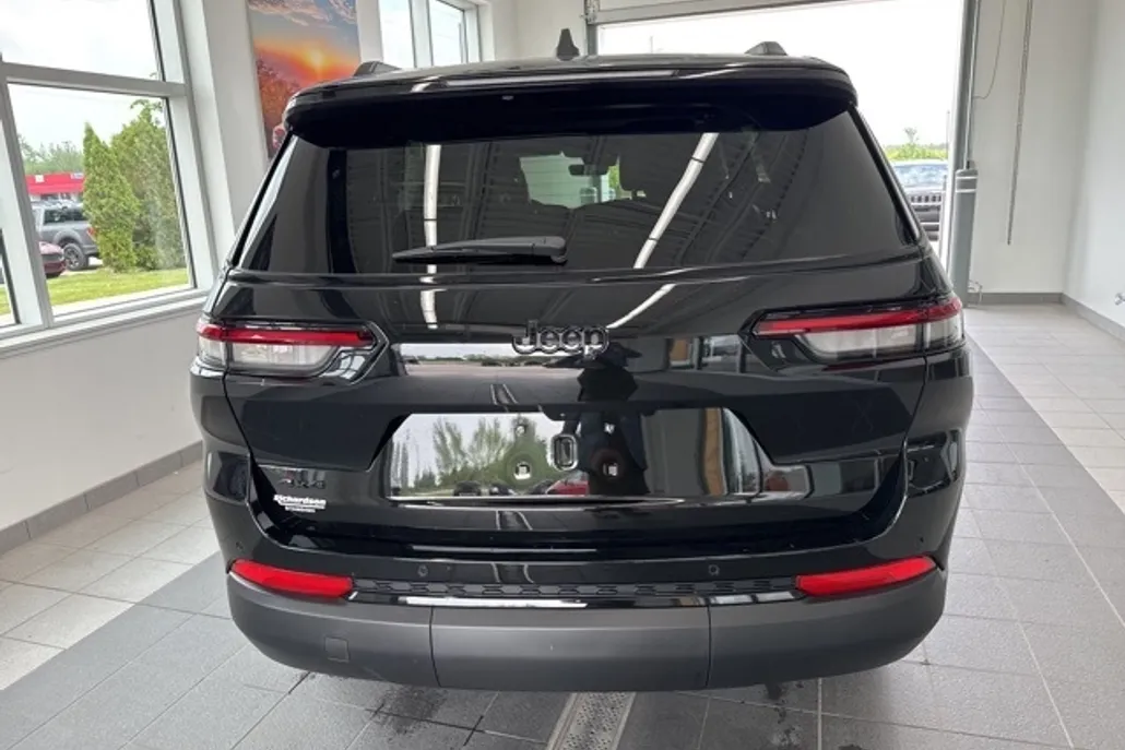 2025 Jeep Grand Cherokee Altitude X photo 1
