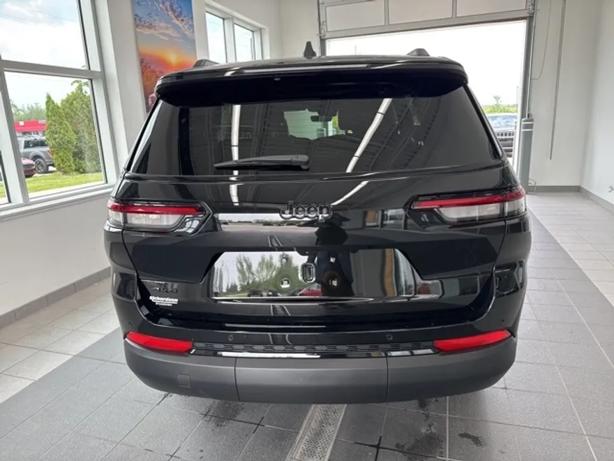 2025 Jeep Grand Cherokee Altitude X photo 1