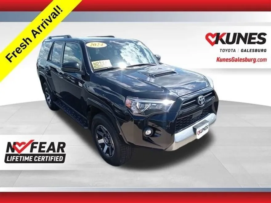 2024 Toyota 4Runner TRD Off-Road photo 1