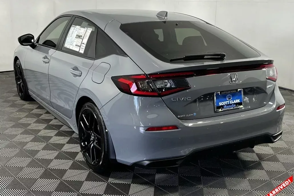 2025 Honda Civic Sport photo 1