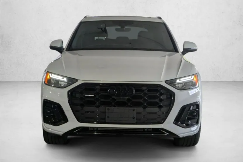 2024 Audi Q5 45 S line Premium Plus photo 1