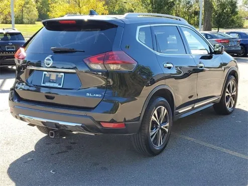 2018 Nissan Rogue SL photo 4